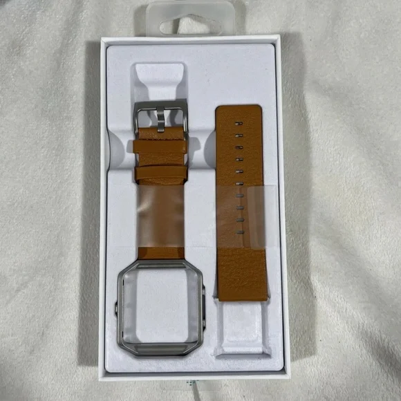 NIB $100 FITBIT [ Size‎ Small ] Blaze Leather Smart BAND ONLY in Carmel